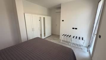 1 chambre, fer et planche à repasser, Wi-Fi gratuit, draps fournis
