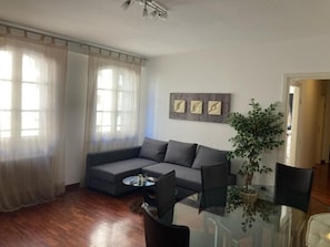 Apartment | Living area