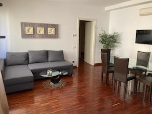 Apartment | Living area
