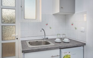 舒适开间, 花园景观 | 私人厨房 | 迷你冰箱