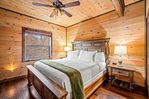 2 slaapkamers, een strijkplank/strijkijzer, gratis wifi, beddengoed