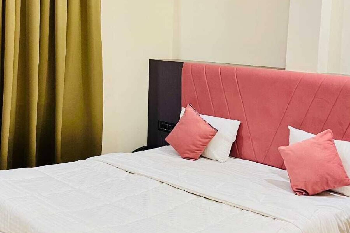 Standard Room | 1 bedroom, desk, free WiFi