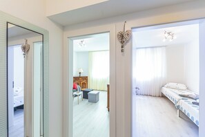 1 chambre, fer et planche à repasser, Wi-Fi gratuit, draps fournis