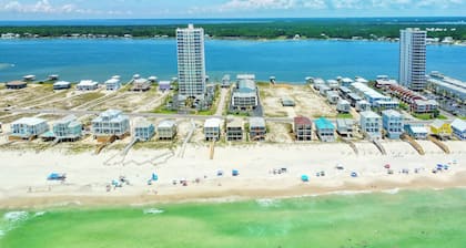 Summer House West B206 by Liquid Life