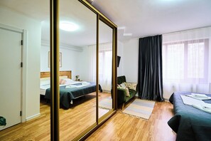 1 Schlafzimmer, Bügeleisen/Bügelbrett, Reisekinderbett, kostenloses WLAN