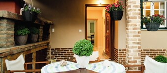 Fully equipped and functional apartment in the heart of the village.