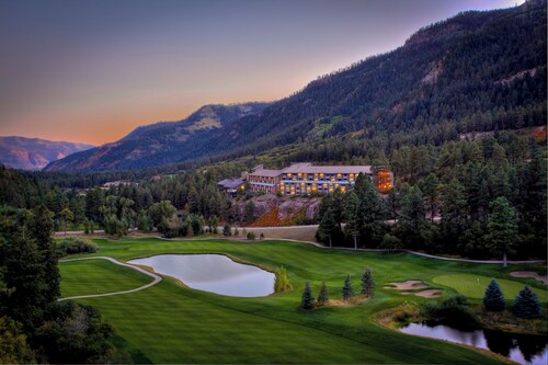 Red Rock Rest (#778) | AC, Deck, Pickleball, Golf, Pool, HotTub - 10 min ski