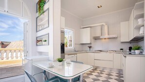 Apartment (2 Bedrooms) | Dapur peribadi