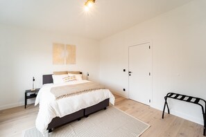 2 bedrooms, Internet, bed sheets