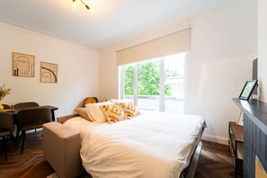 2 bedrooms, Internet, bed sheets