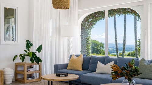 Villa St Helena a luxurious Byron Bay Hinterland estate perched on St Helena ridge overlooking Byron