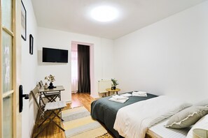 1 chambre, fer et planche à repasser, lit parapluie, Wi-Fi gratuit