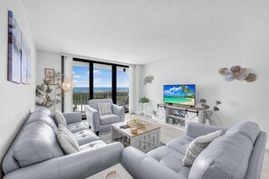 Condo, Multiple Beds (South Seas Tower 3-705) | Living area