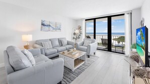 Unclassified image, 5 of 81, button - Sw-facing Beachfront Condo With Pool/gym/pickleball (Marco Island)
