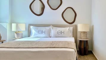 1 sovrum, strykjärn/strykbräda och sängkläder