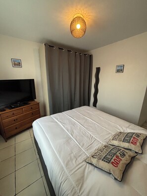 2 Schlafzimmer, Bügeleisen/Bügelbrett, Reisekinderbett, kostenloses WLAN