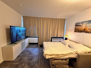 1 bedroom, iron/ironing board, WiFi