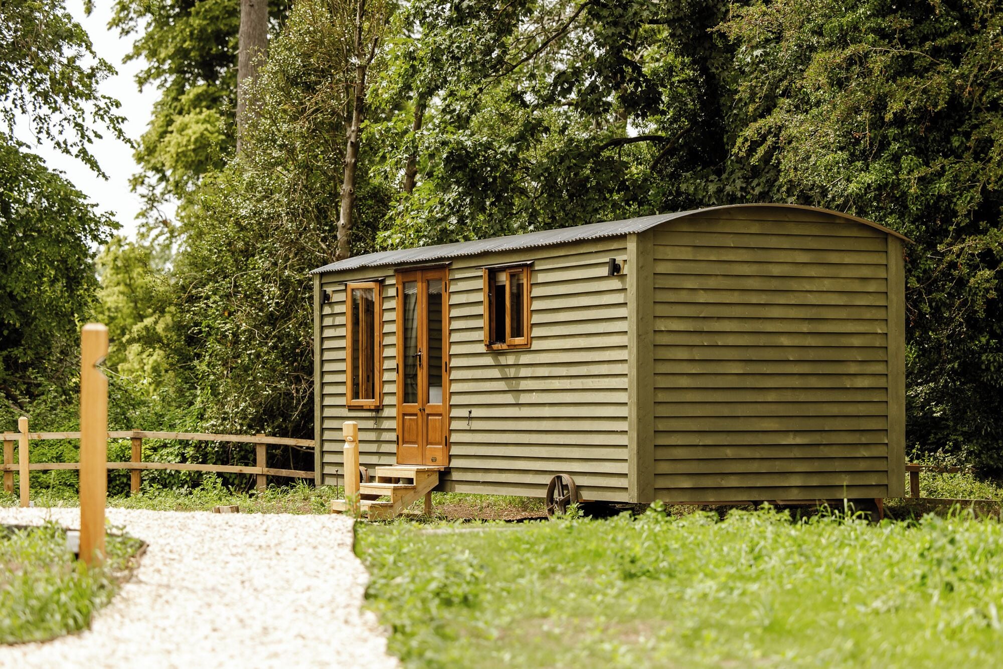 Bügeleisen/Bügelbrett, kostenloses WLAN