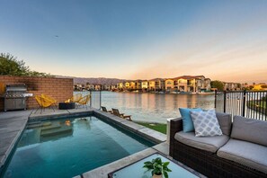 Property grounds - Solmar at Terra Lago Private Lake House With Free Pool Heating for any 3nights stay (Indio)