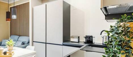 Mikrobølgeovn, ovn, kogeplade, opvaskemaskine