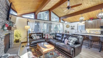 House (2 Bedrooms) | Front of property