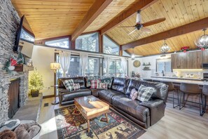 House (2 Bedrooms) | Front of property