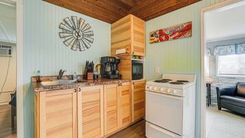 Cottage (2 Bedrooms) | Interior