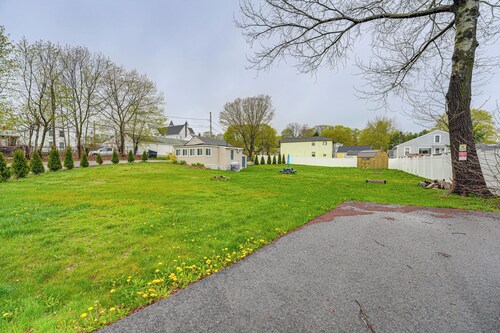 Large Yard: Walkable Cottage in Old Orchard Beach!