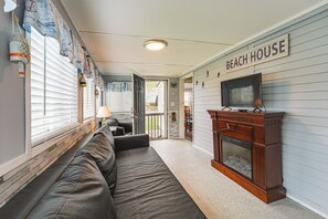 Cottage (2 Bedrooms) | Front of property