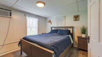 Cottage (2 Bedrooms) | Interior