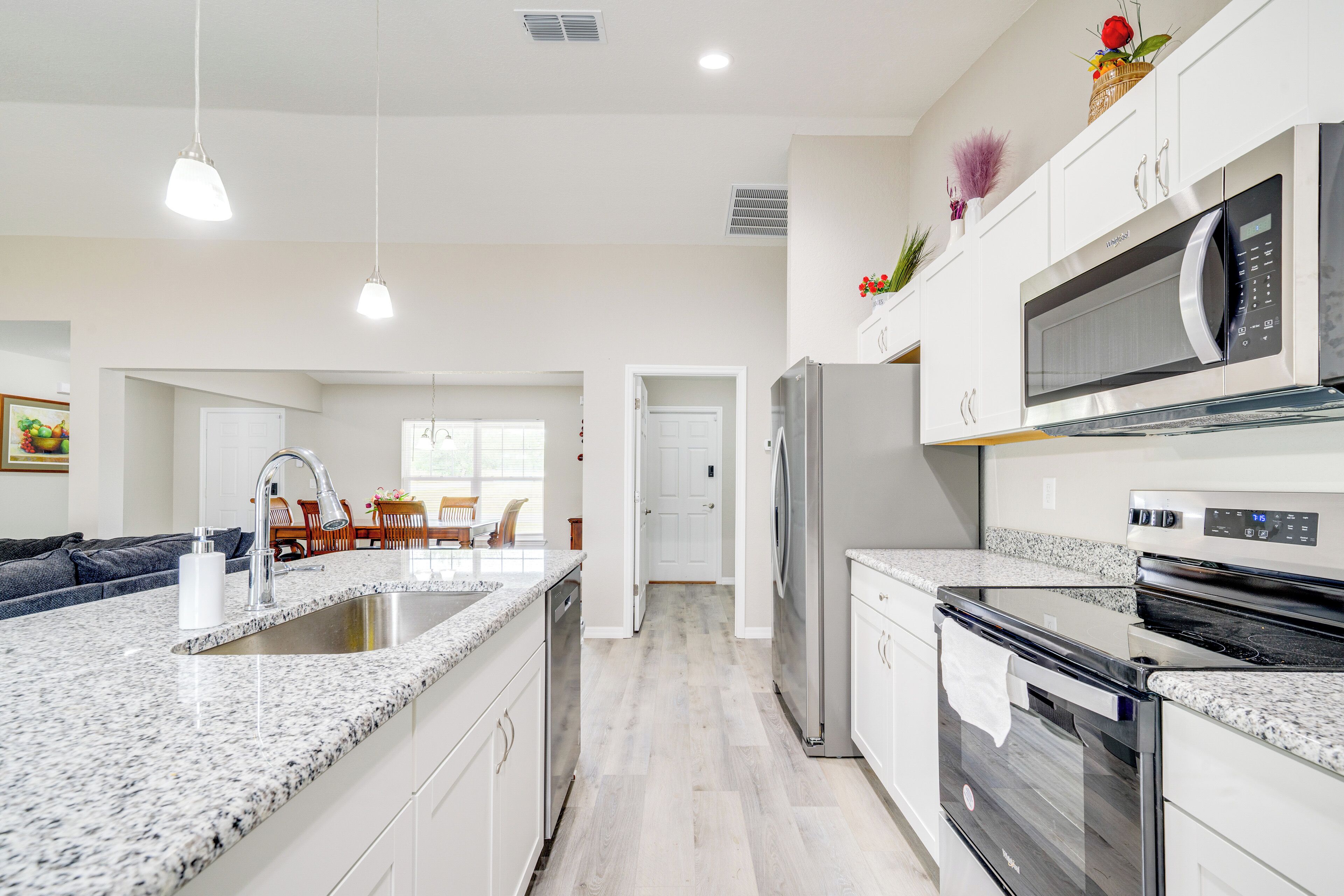 House (3 Bedrooms) | Interior