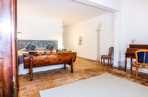 4 bedrooms