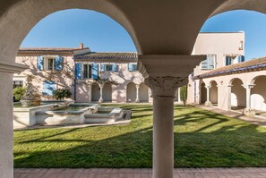 Villa - Proven ale House With Pool and spa (Noves)
