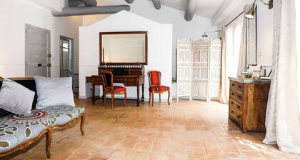 Proven ale House With Pool and spa