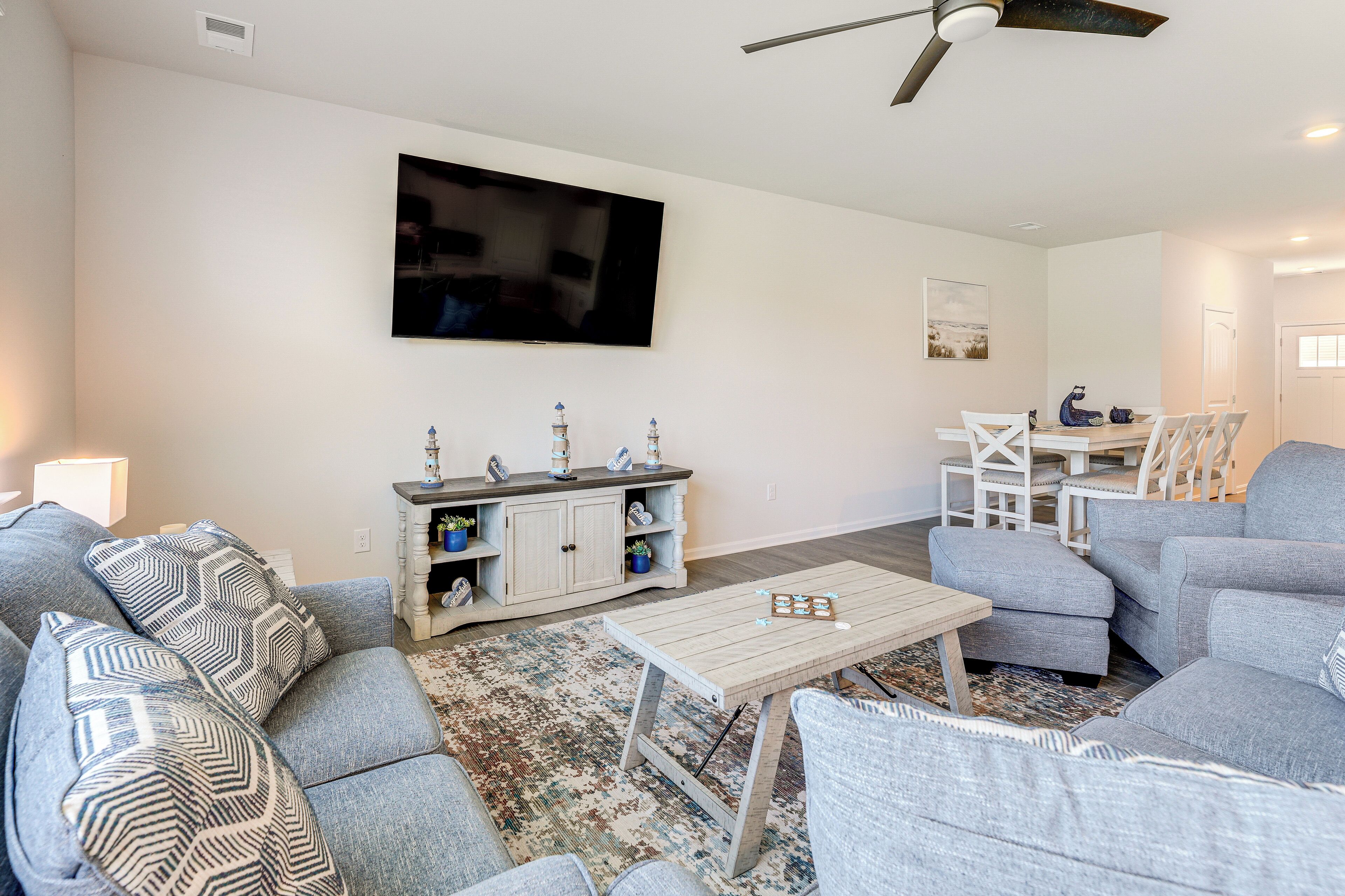 House (4 Bedrooms) | Interior