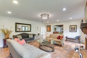 House (4 Bedrooms) | Interior - 2 Mi to Dtwn: Spacious Angleton Home w/ Courtyard! (Angleton)