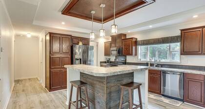 3 Mi to Dtwn Nacogdoches: Quiet Country Home