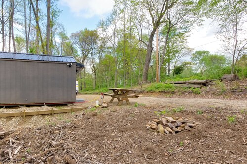 On-site Trails to Mohican River: Tiny Home Retreat