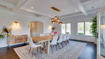 House (3 Bedrooms) | Interior