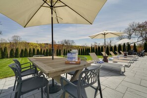 House (3 Bedrooms) | Interior - Outdoor Entertainment Areas: Spacious Katonah Gem! (Katonah)