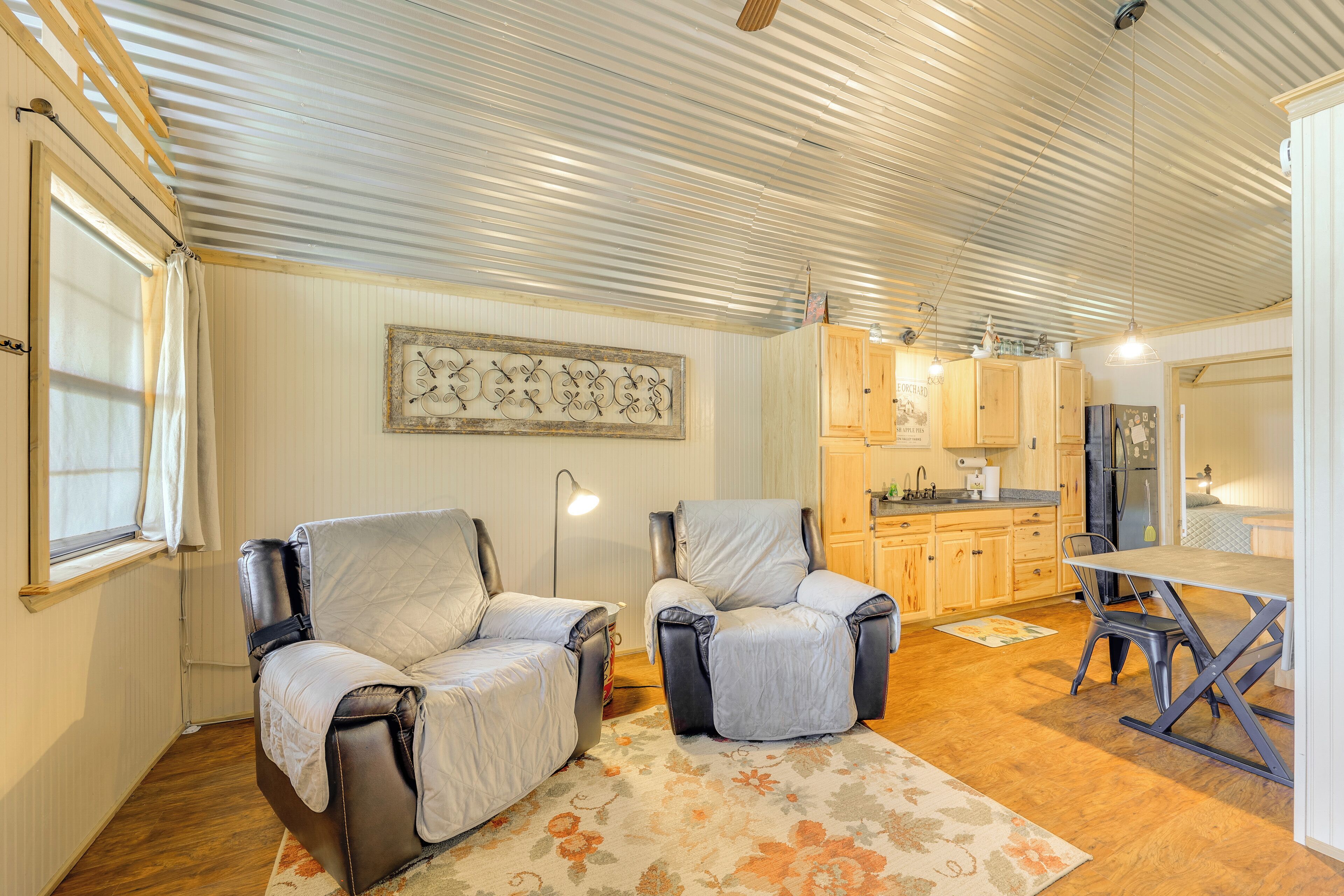 House (1 Bedroom) | Interior