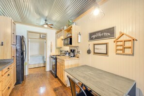 House (1 Bedroom) | Interior