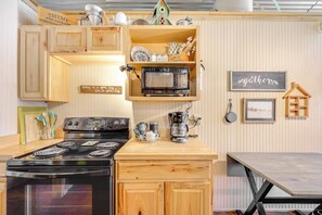 House (1 Bedroom) | Interior