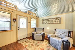 Interior - Cozy Couple's Cabin Retreat in Concan! (Concan)