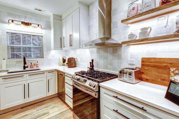 Apartment (2 Bedrooms) | Bahagian dalam