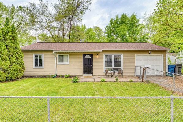 House (2 Bedrooms) | Front of property - 8 Mi to Dtwn Indianapolis: Family Home w/ Yard! (Indianapolis)