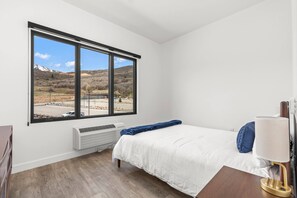 1 bedroom, desk, iron/ironing board, free WiFi - Moose Mgmt at Pioche 2333: Deer Valley East-Hot Tub (Park City)