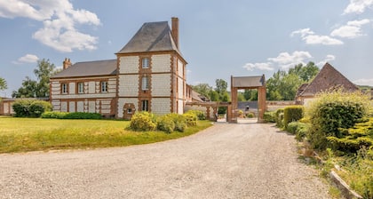 Character property - La Tour