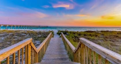 Beach at Your Feet 18–Gulf Front Luxury–Sleeps 5
