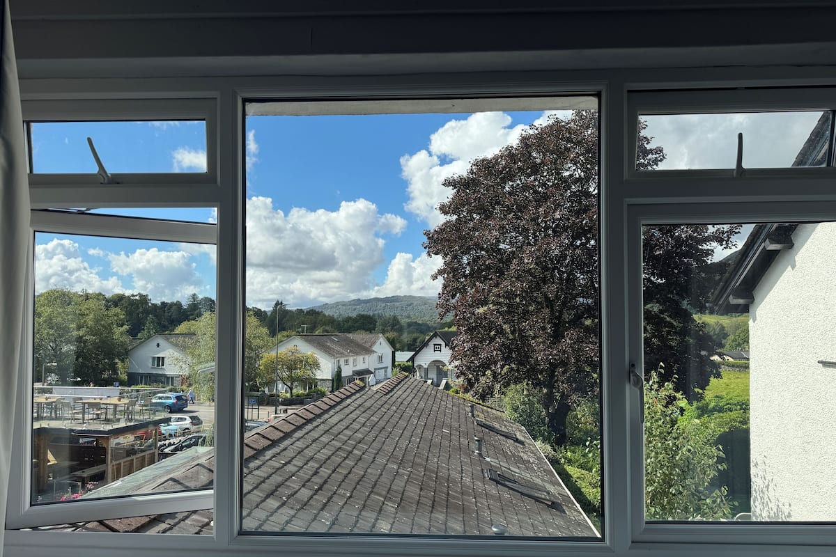 Deluxe Studio Suite, Mountain View | 1 bedroom, premium bedding, down duvets, free WiFi